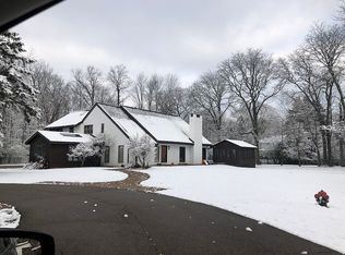 20050 Quail Ridge Ct, Beverly Hills, MI 48025