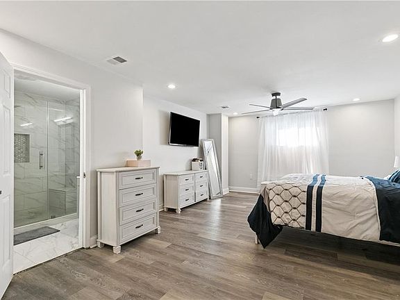 5th image of 5160 Metropolitan Dr