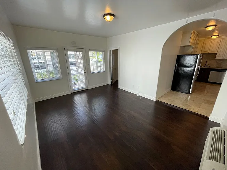 Charming North Park Cottage — Photo 7