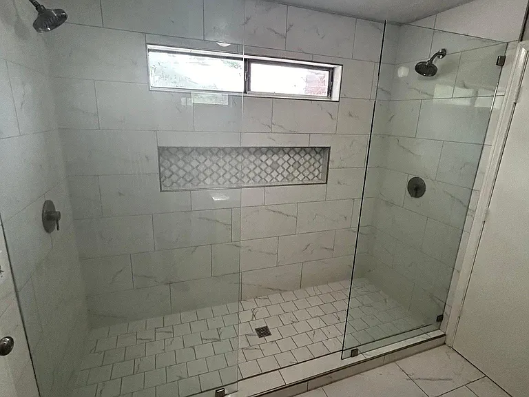 3425 Courtyard Cir — Photo 24