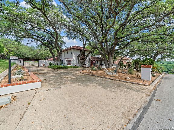 3rd image of 6719 LAZYRIDGE DR