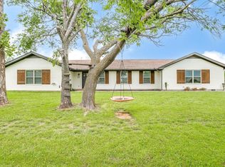 1900 W Kilpatrick St, Cleburne, TX 76033