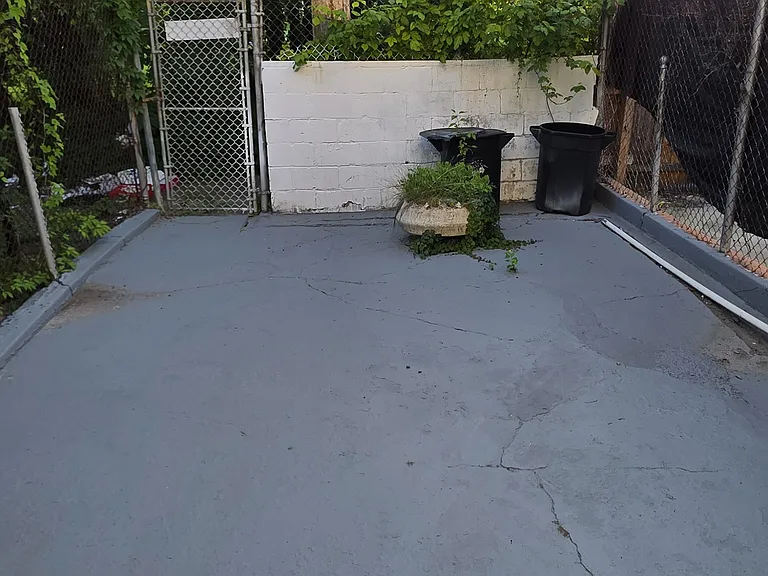 1804 N Wolfe St — Photo 12
