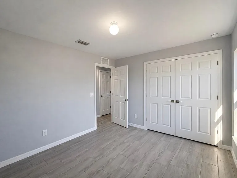 147 Peoria St — Photo 9