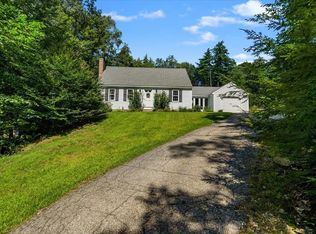 24 Manchester Rd, Amherst, NH 03031