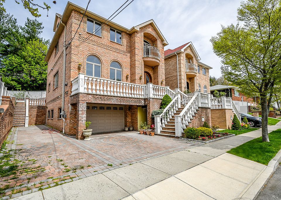 1st image of 51 Urbana St