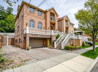51 Urbana St, Staten Island, NY 10304