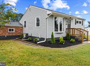 102 Fernglen Ave, Glen Burnie, MD 21061