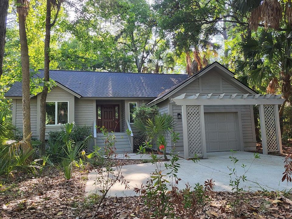 1st image of 2743 Old Oak Walk