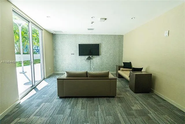 1010 SW 2nd Ave #606 — Photo 45