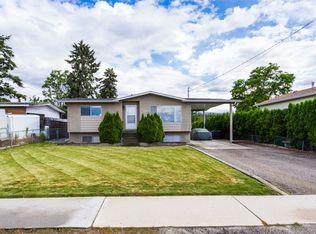 685 Quigley Rd, Kelowna, BC V1X1A6