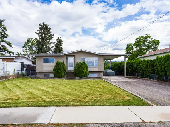 685 Quigley Rd, Kelowna, BC V1X 1A6