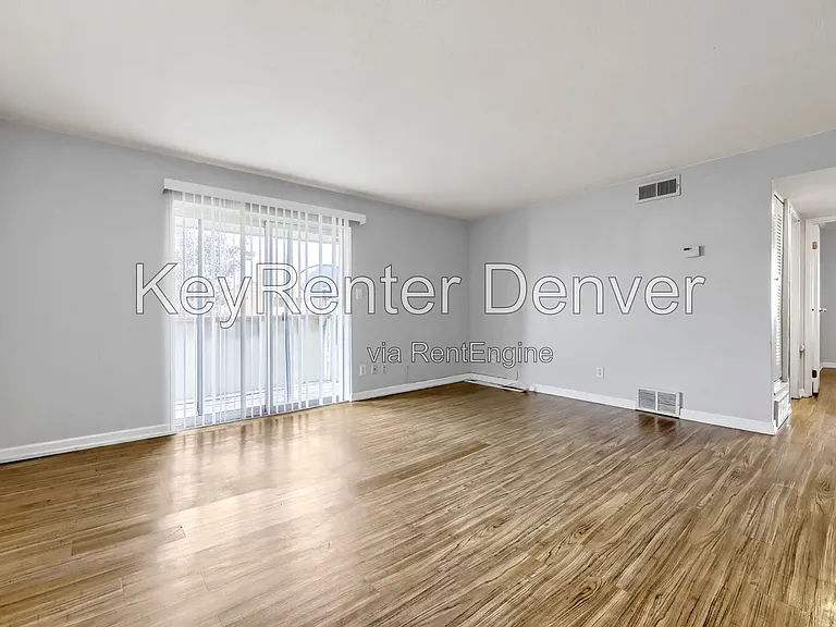 10211 Ura Ln #6-301 — Photo 2