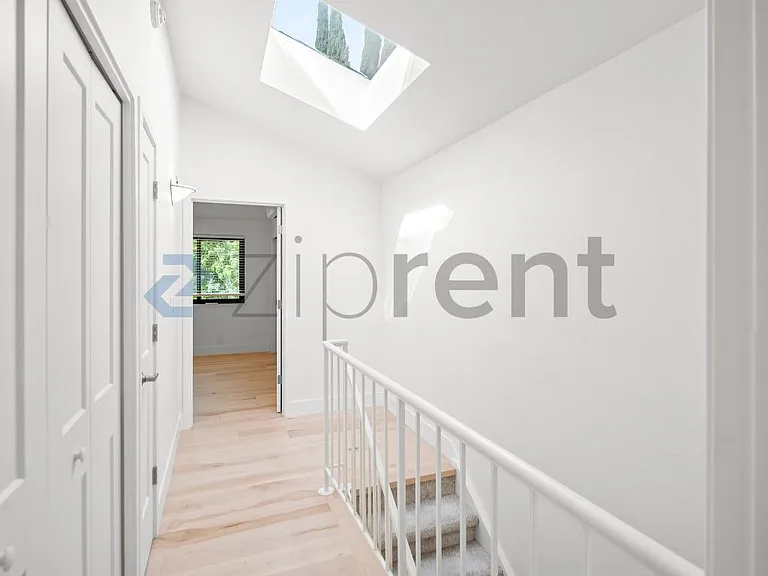 223 Saratoga Ave — Photo 19