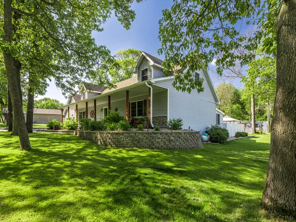 9754 N Charter Rd, Demotte, IN 46310
