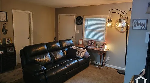 3 bed, 750 sqft, $1,395 — Photo 4
