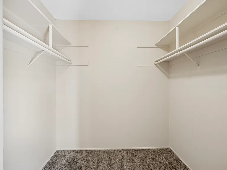1010 N Abbott Ave — Photo 6
