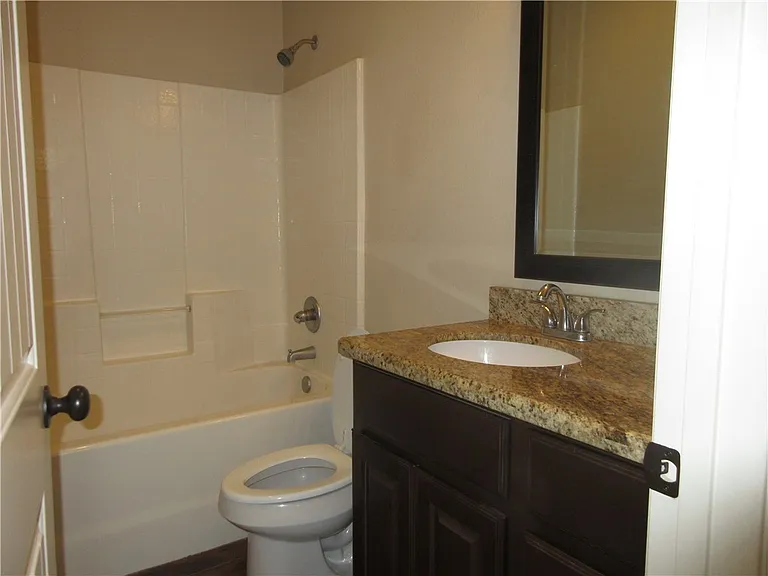 405A Ash St — Photo 9