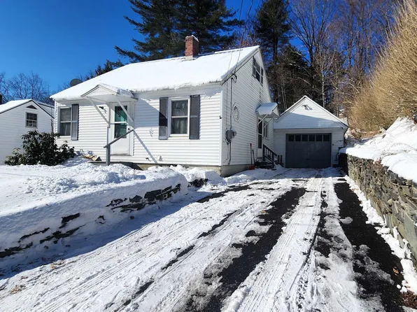 10 Curtis Street, Springfield, VT 05156