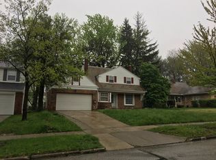 1219 Hereford Rd, Cleveland Heights, OH