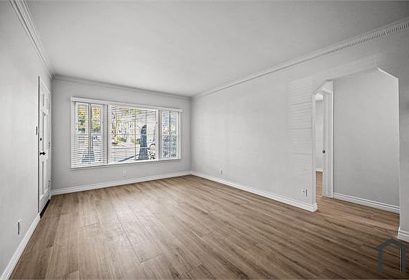 2nd image of 1645 Courtney Ave APT 7