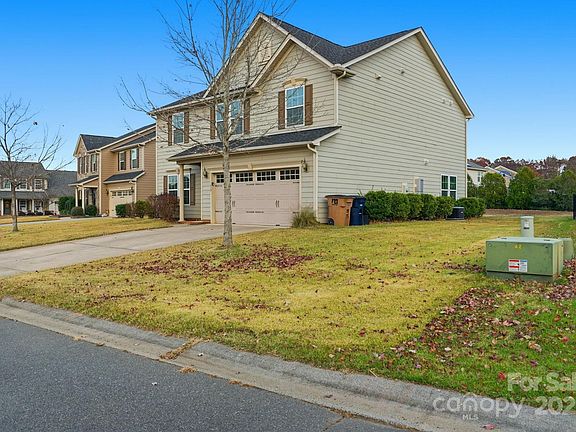 2nd image of 1003 Cabra Ct