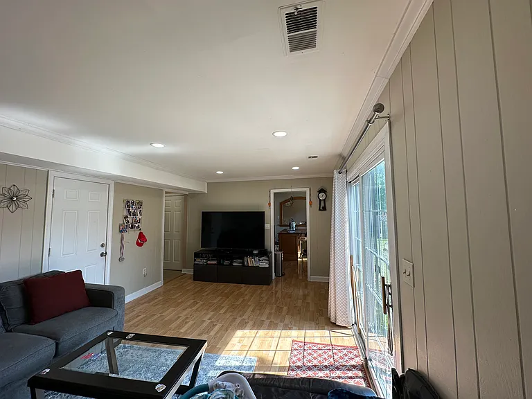 14 Peter Ave — Photo 8