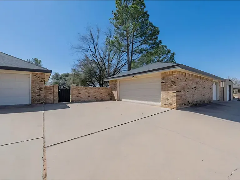 4009 Kniffen Dr — Photo 15