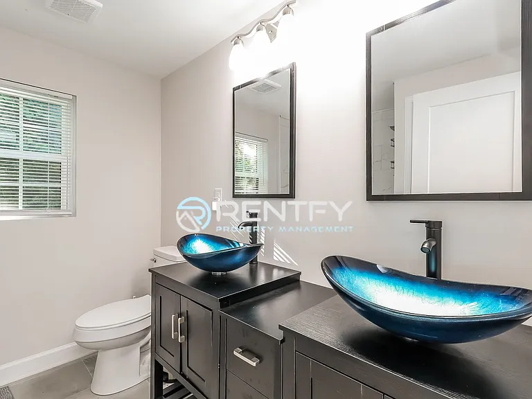 9304 Legranger Rd — Photo 10
