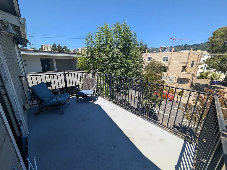 2504 Dana St — Photo 10
