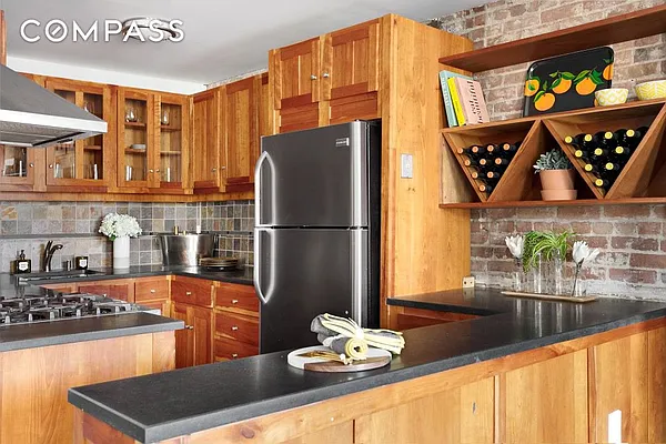 Sold by Compass | media 4