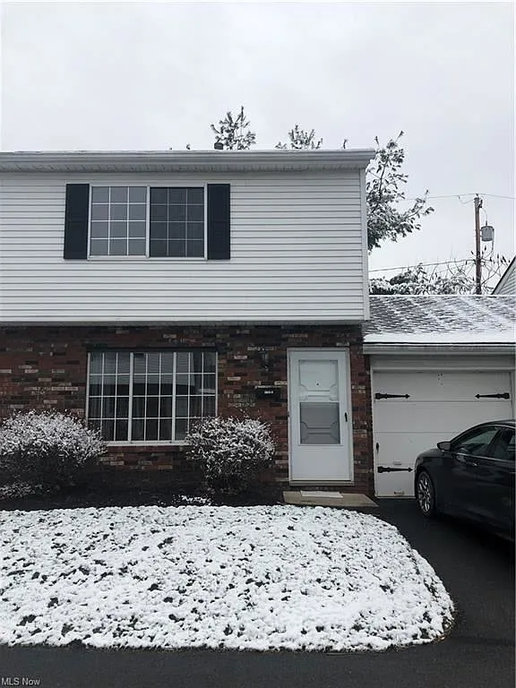7189 Hart St APT L photo 1