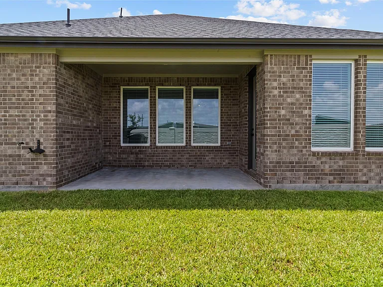 4009 Pear Tree Way — Photo 20