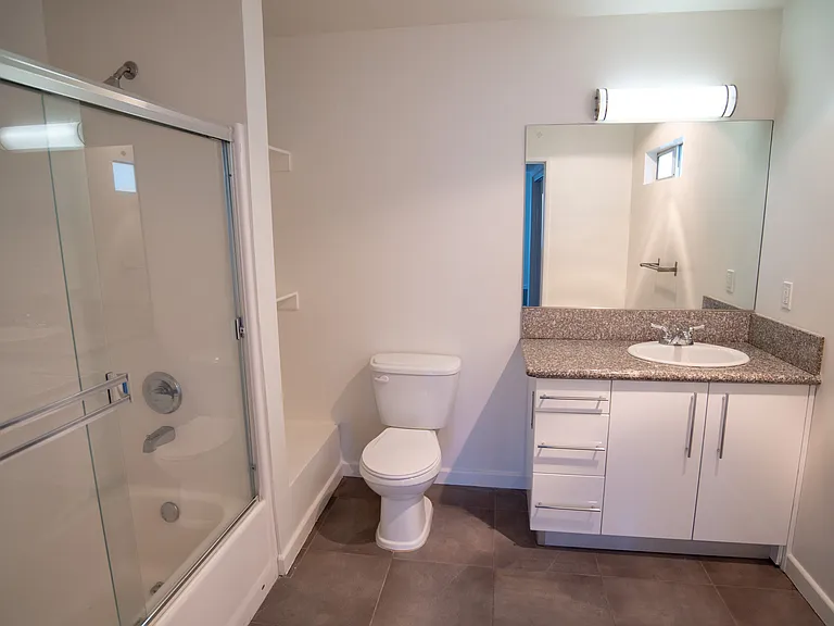 15054 Magnolia Blvd #308 — Photo 4