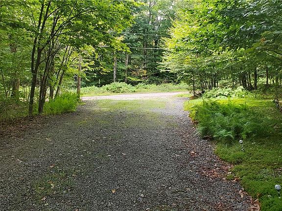 3rd image of 51 Hunter Lake Dr