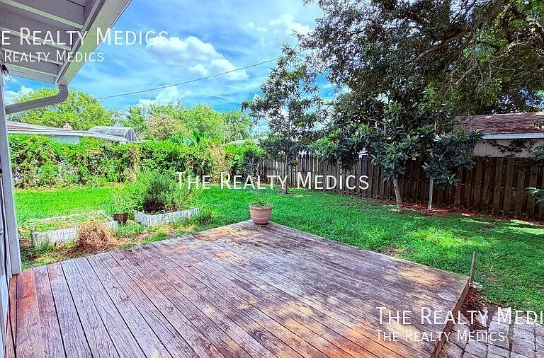 942 Sherrington Rd — Photo 30
