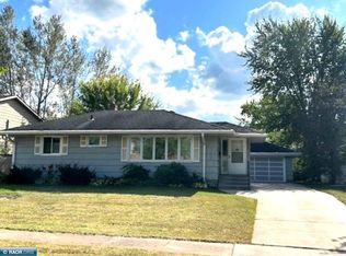 3409 Outer Dr, Hibbing, MN 55746