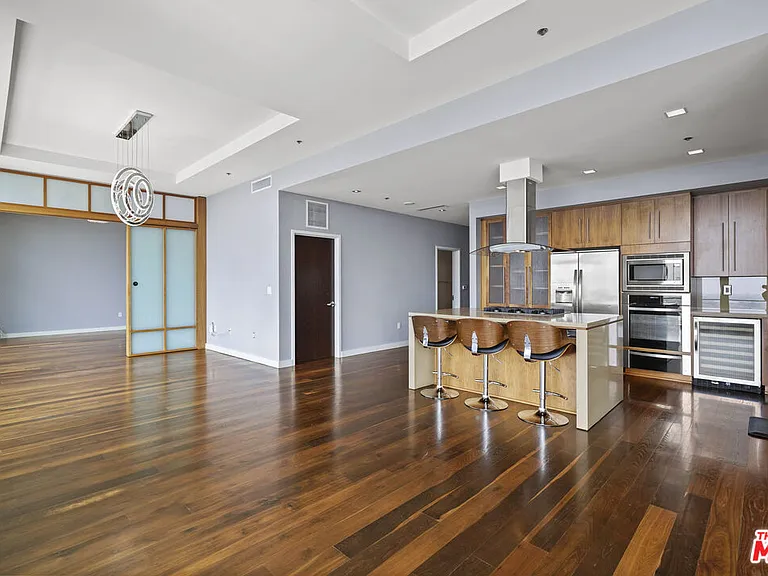 1100 Hope St #Penthouse 205 — Photo 1
