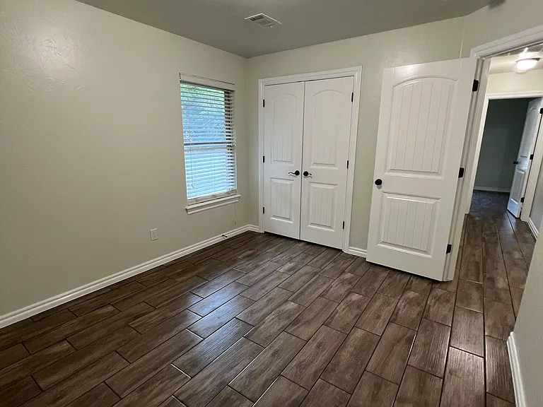 3104 Woodcrest Creek Dr — Photo 12