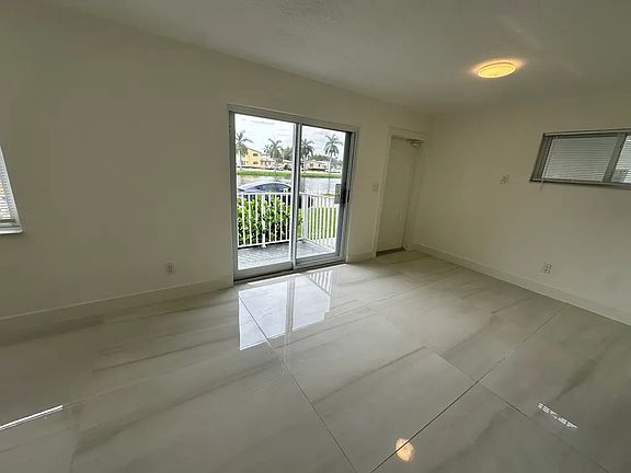 2nd image of 1999 N Glades Dr #1