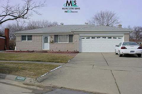 1st image of 32203 N Columbus Dr