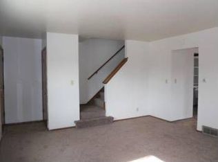 10503 W Donna Dr, Milwaukee, WI 53224