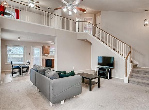 5th image of 1217 Logan Dr