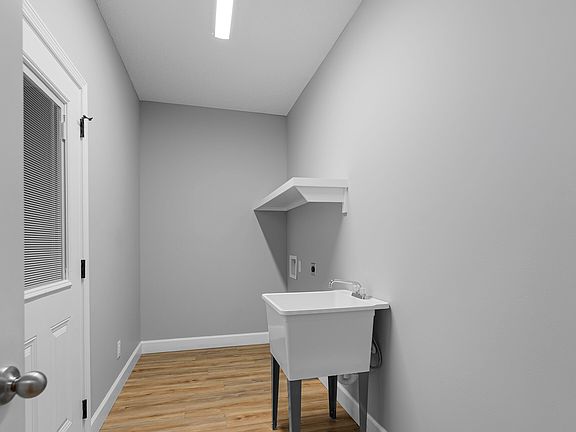 5th image of 48 Kent St