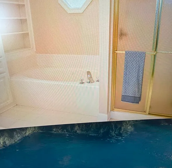102 Essex Ct — Photo 2