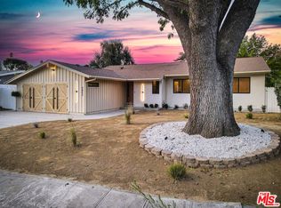5853 Keokuk Ave, Woodland Hills, CA 91367