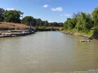 1660 Winding Creek Trl, Spring Branch, TX 78070