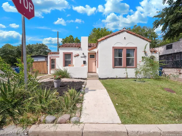 115 Parkmoor Ct, San Antonio, TX 78201