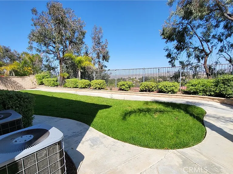 4375 Edenwild Ln — Photo 31