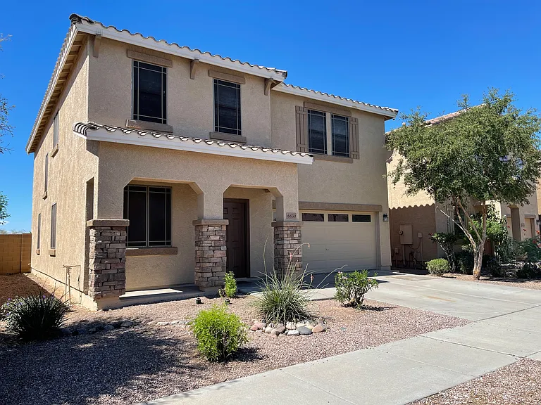 6830 S 70th Dr — Photo 12